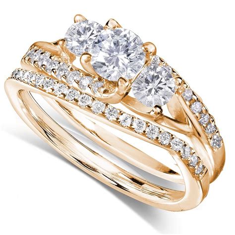 Rings in gold and diamond 